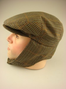 klassieke-heren-pet-met-oorkleppen-op009-oker-2-beterpet-nl