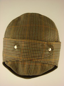 klassieke-heren-pet-met-oorkleppen-op009-oker-6-beterpet-nl