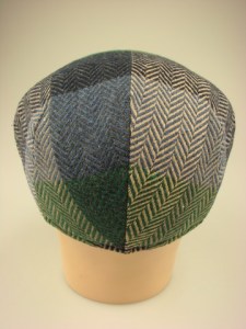 meerkleurige-klassieke-pet-met-oorkleppen-op048-groen-visgraat-2-beterpet-nl