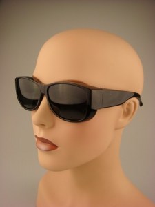 overzet-zonnebril-0b001-zwart-1-beterpet-nl1