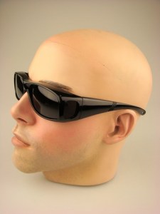 overzet-zonnebril-ob027-glans-zwart-3-beterpet-nl